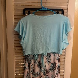 Fabulous two piece set for ladies never worn size large